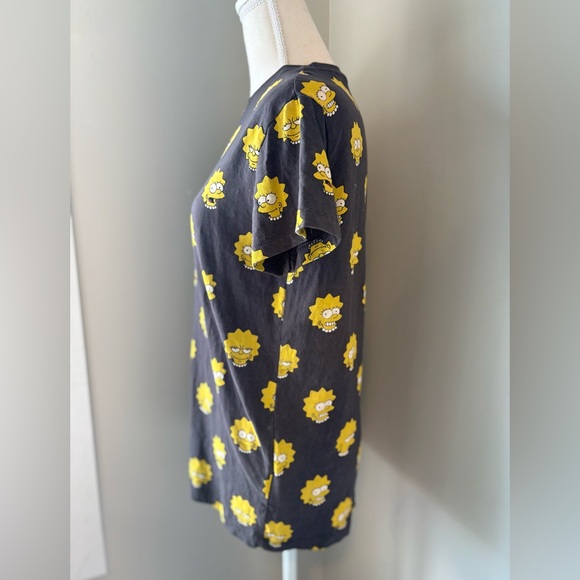 Cropp Lisa Simpson Graphic Tee – Size Small - Picture 5 of 11